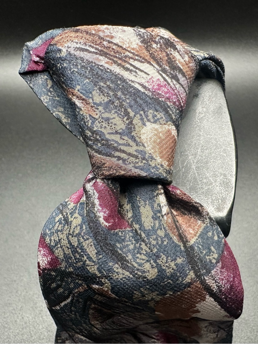 Kuppenheimer Men's Clothiers — Charcoal Abstract Geometric